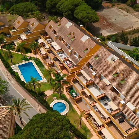 Apartment, Close To Beaches, Restaurants And Supermarkets, In Urb. Park Beach, Elviria Apartman