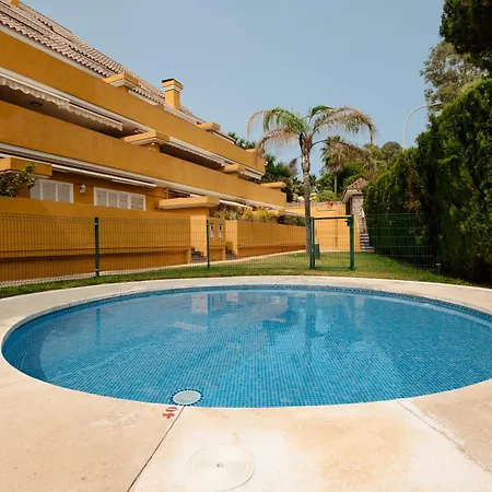 Apartment, Close To Beaches, Restaurants And Supermarkets, In Urb. Park Beach, Elviria Apartman Marbella