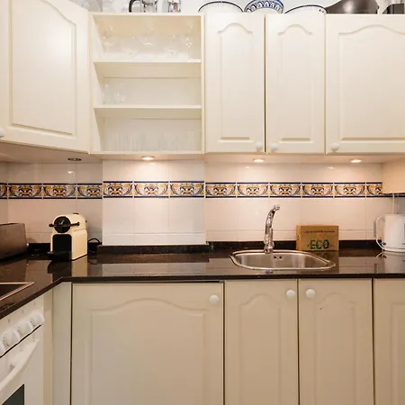 Apartment, Close To Beaches, Restaurants And Supermarkets, In Urb. Park Beach, Elviria Apartman *